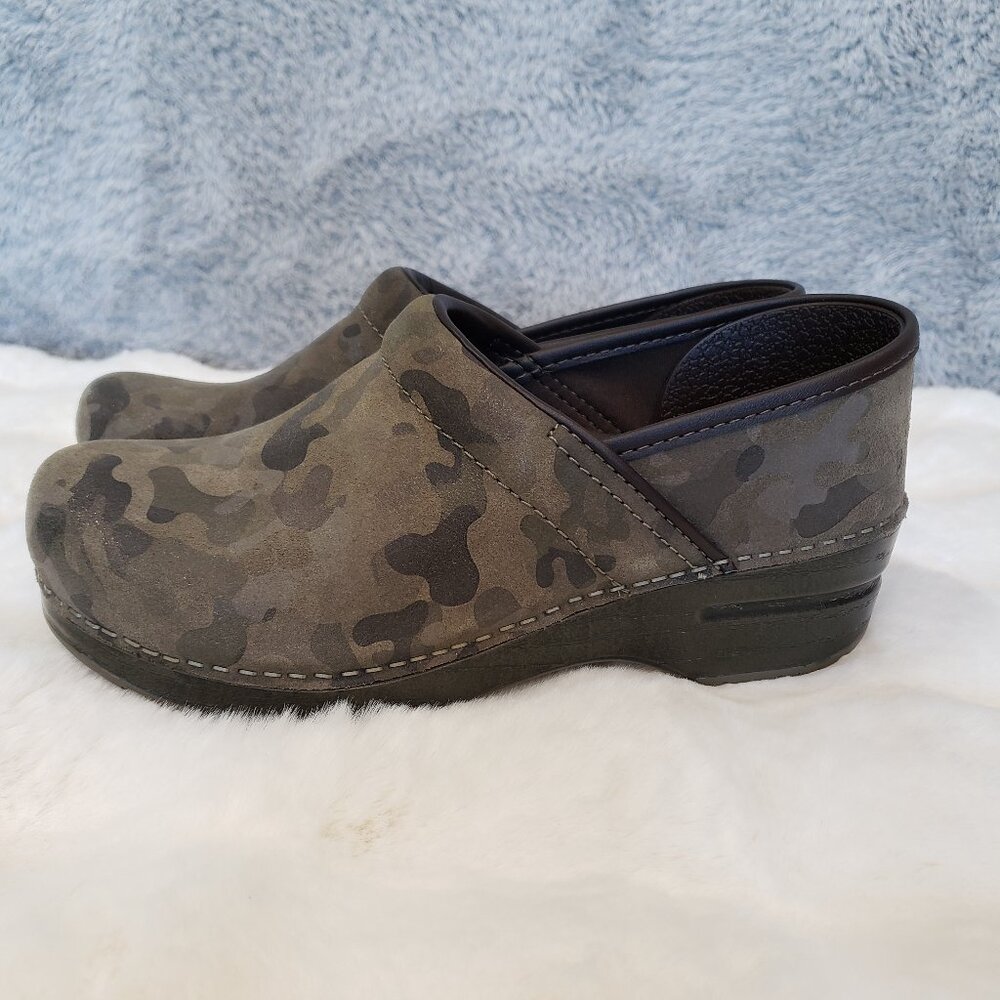 Dansko Women's Camo Suede Clogs in Olive and Dark Gray